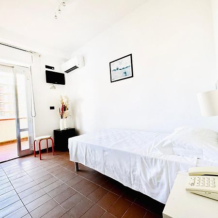 Hotel Blumen Сан Бенедето дел Тронто Екстериор снимка